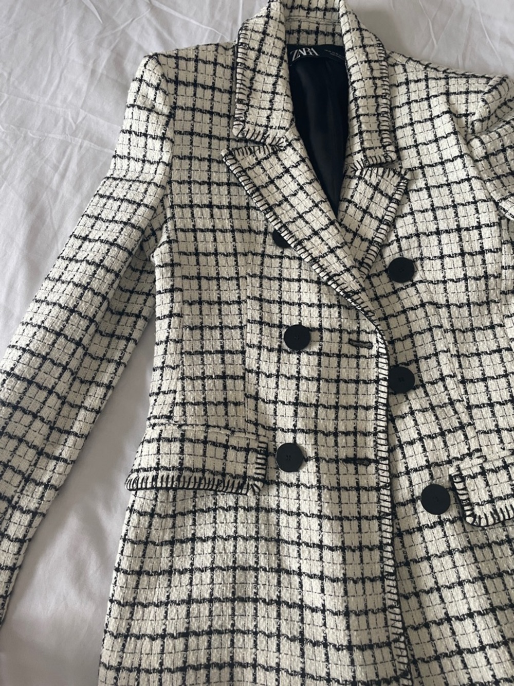 Zara Black & Cream Checked Tweed Double-Breasted Blazer - Picture 5 of 5